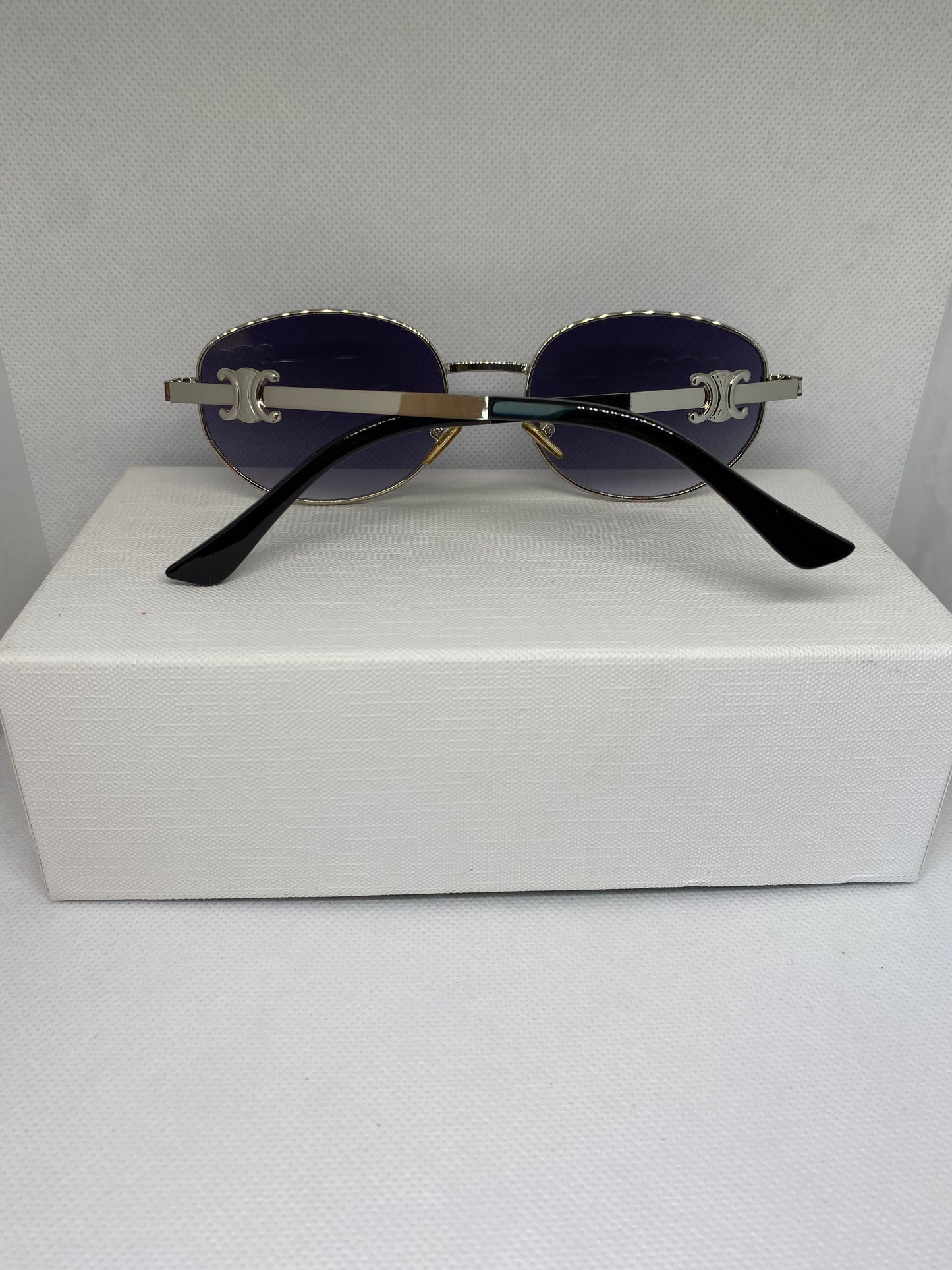 Céline noir silver fin