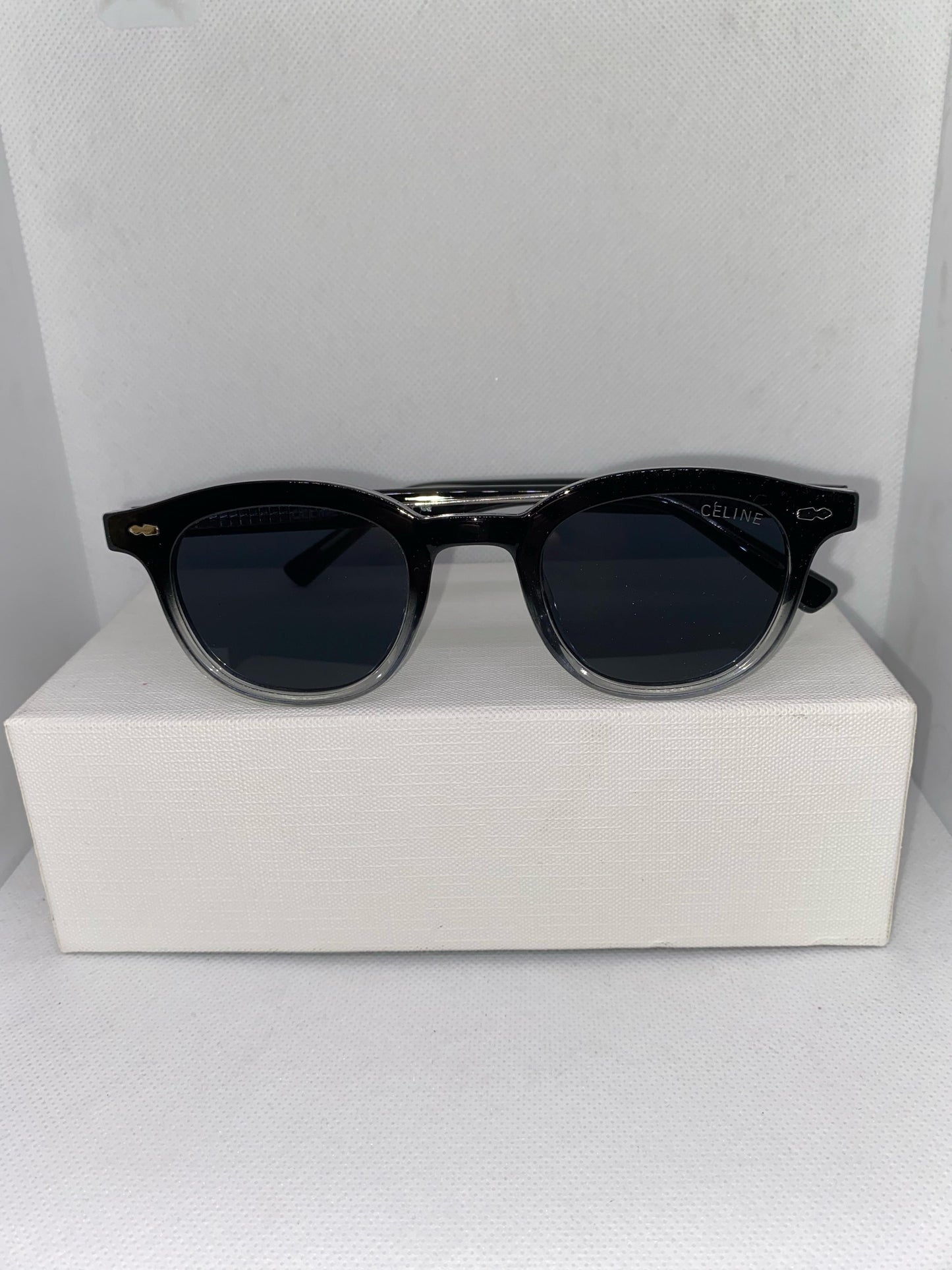 CELINE NOIR GRIS ROND