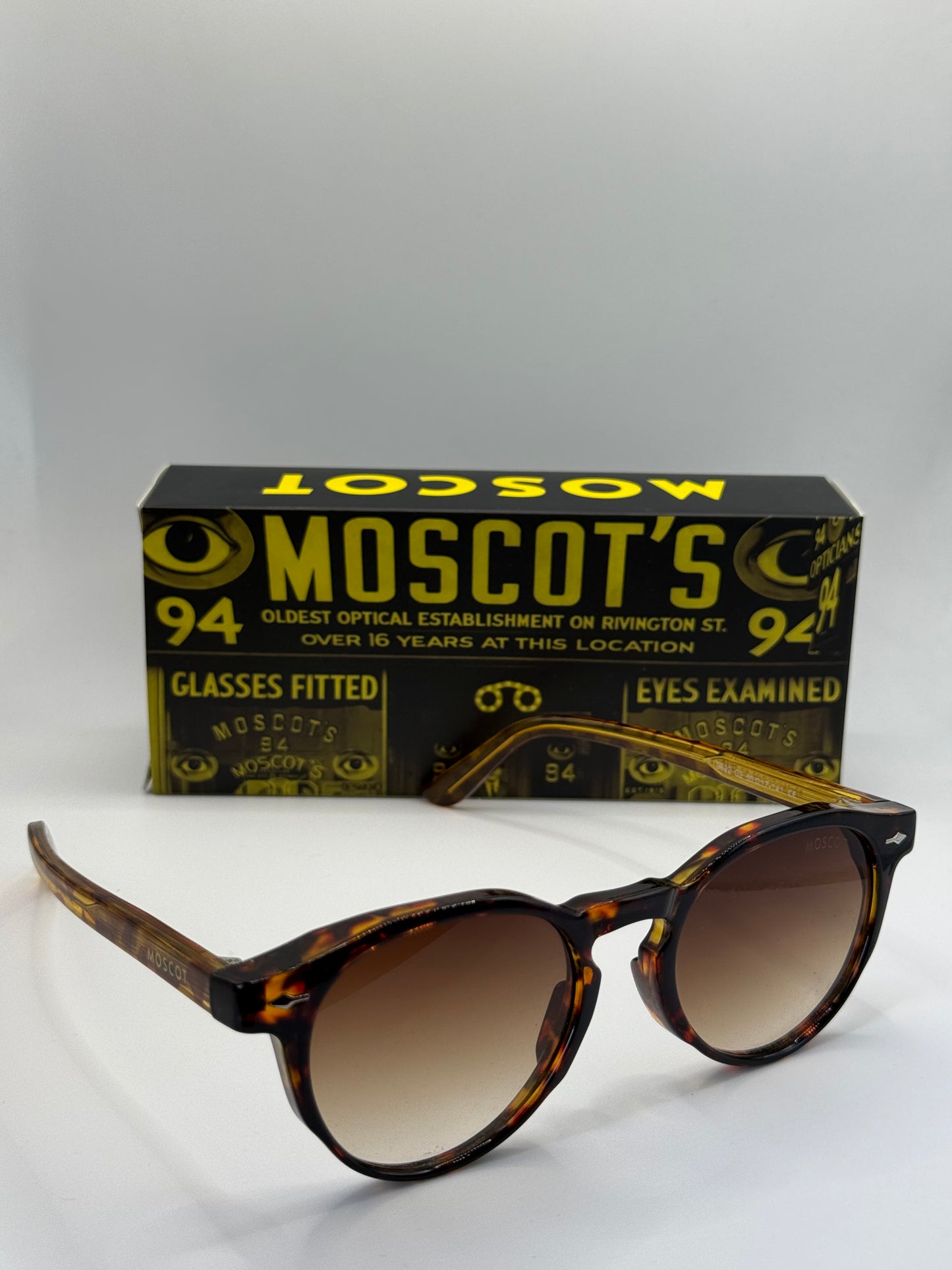 Moscot 9822