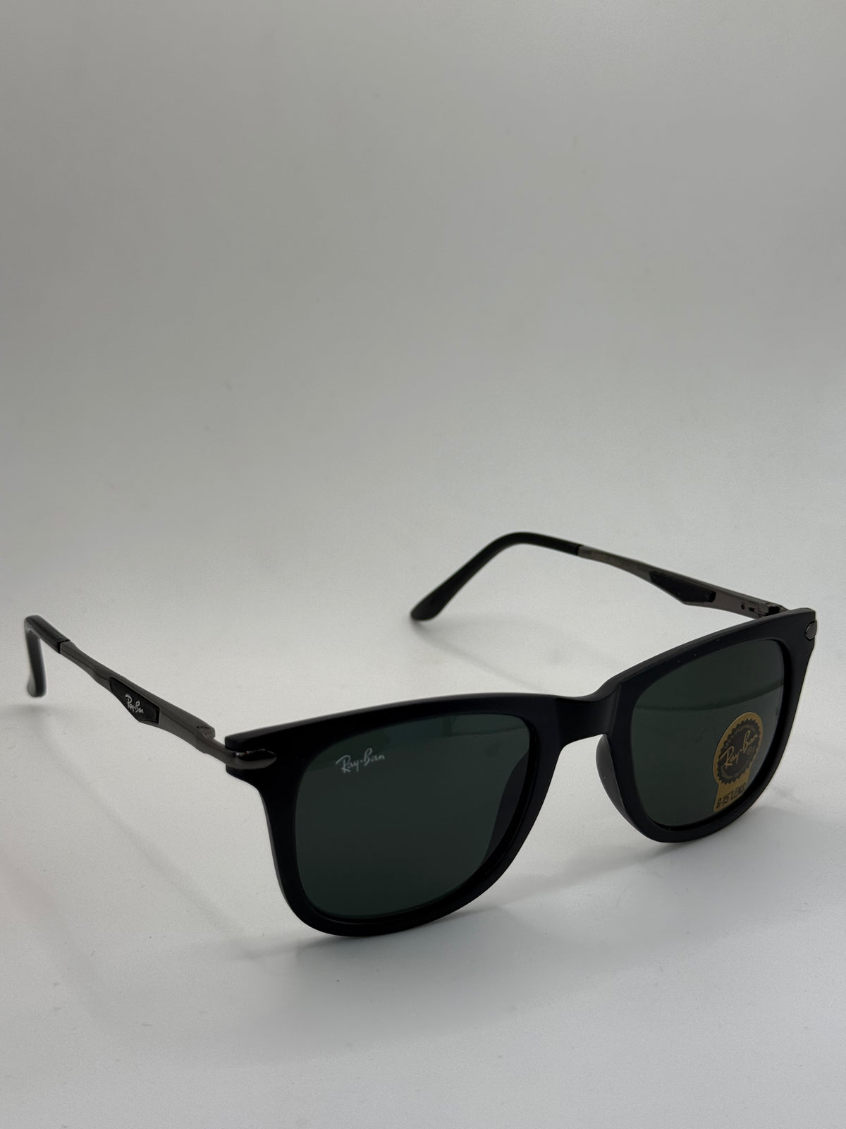 Rayban matte RB8620