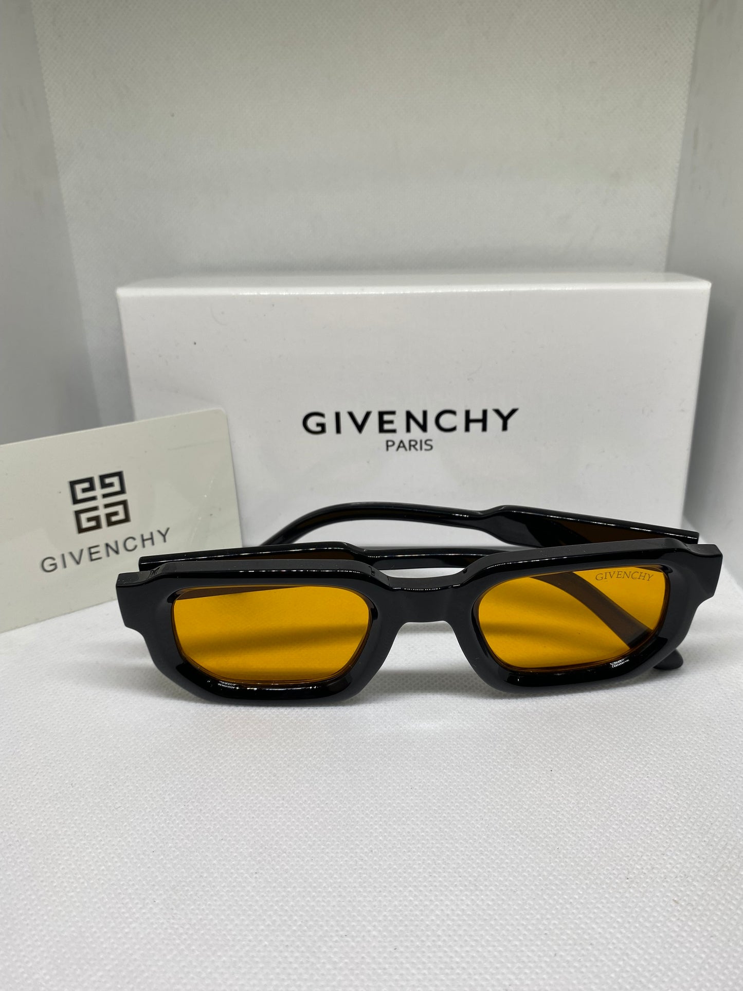 Givenchy orange