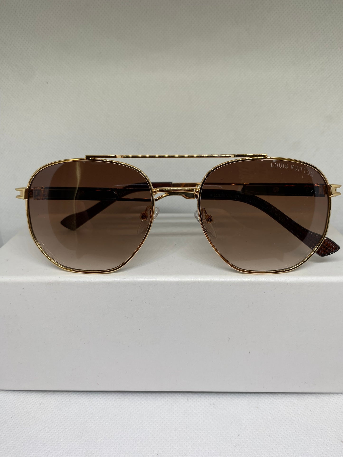 LV marron dore
