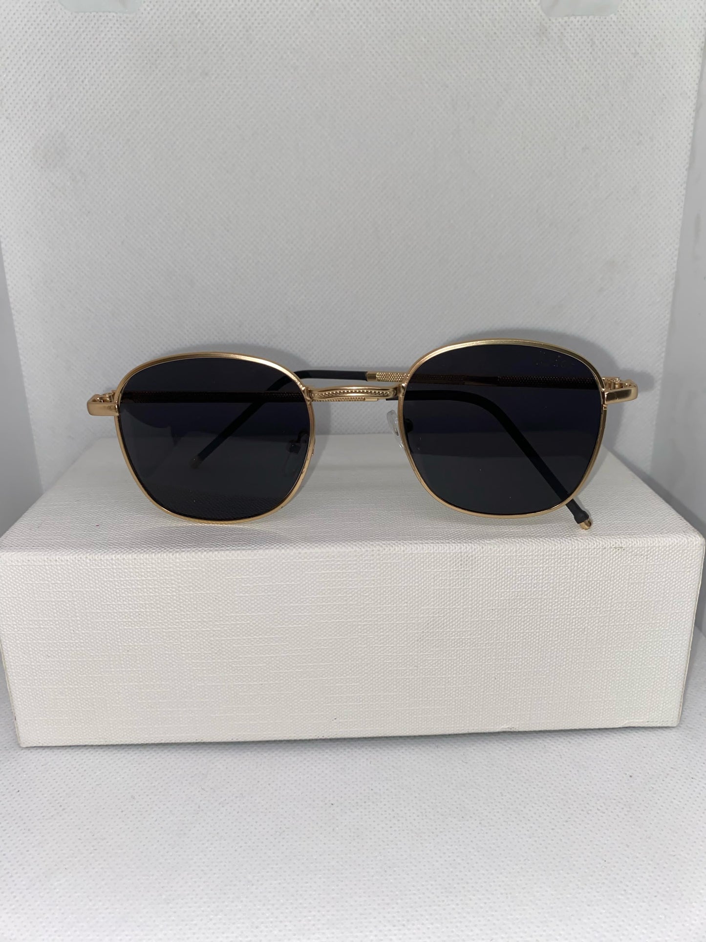 DIOR NOIR DORÉ