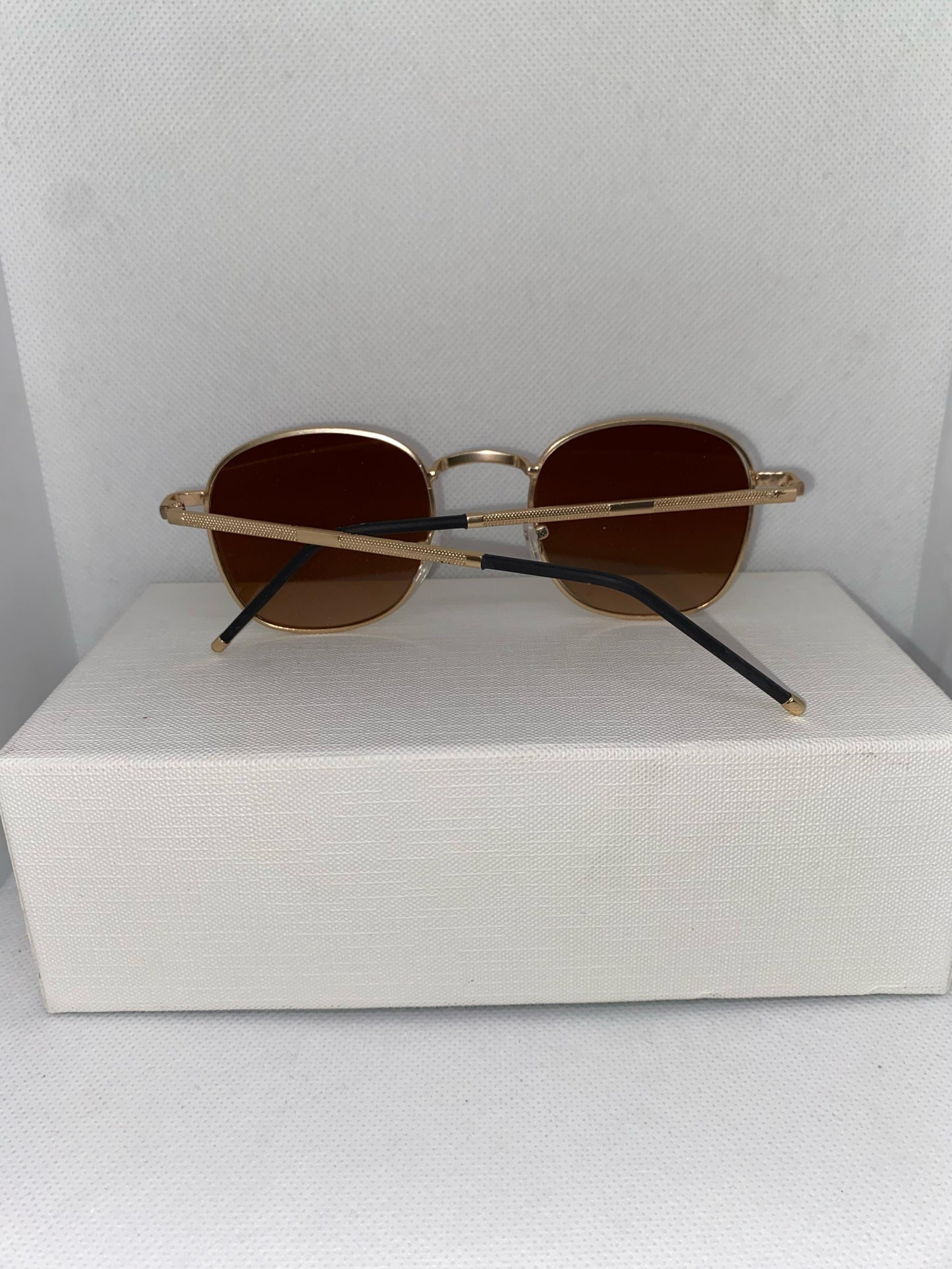 DIOR MARRON DORÉ