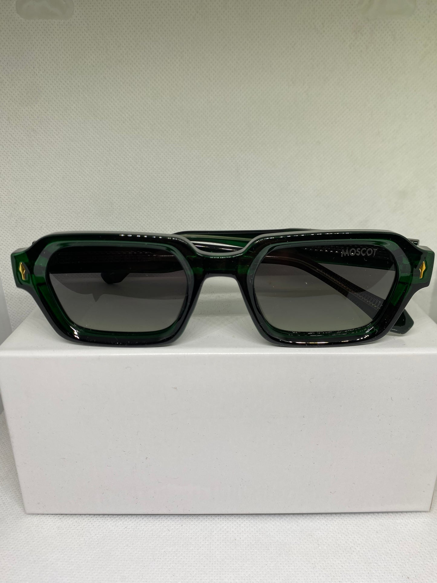 Moscot herbe polarise
