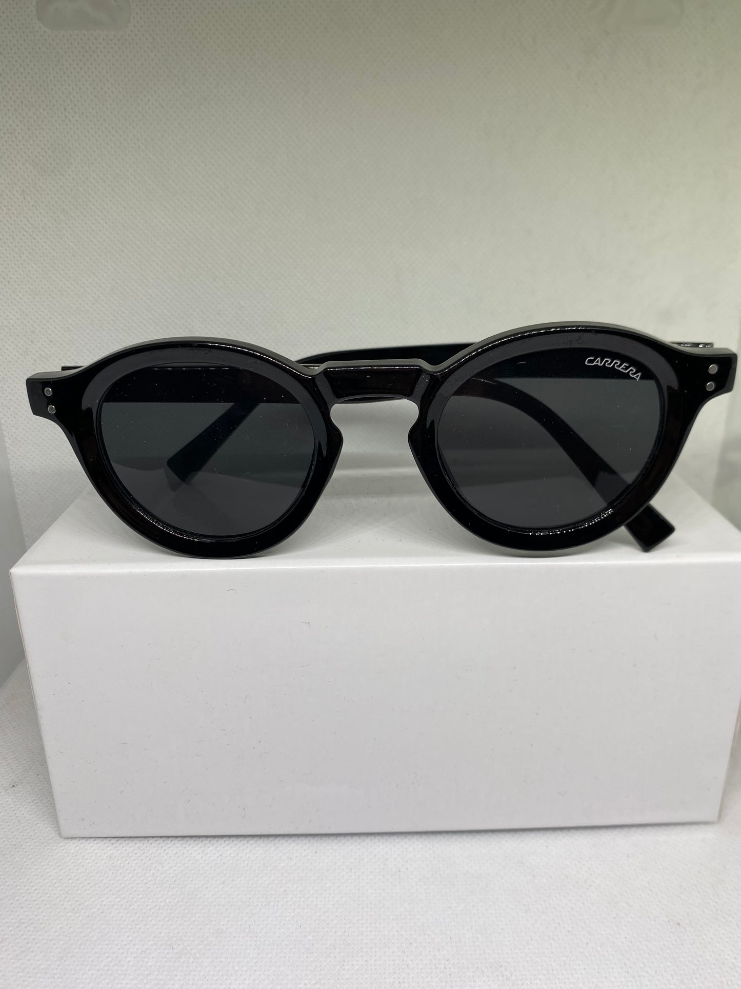 Carrera noir