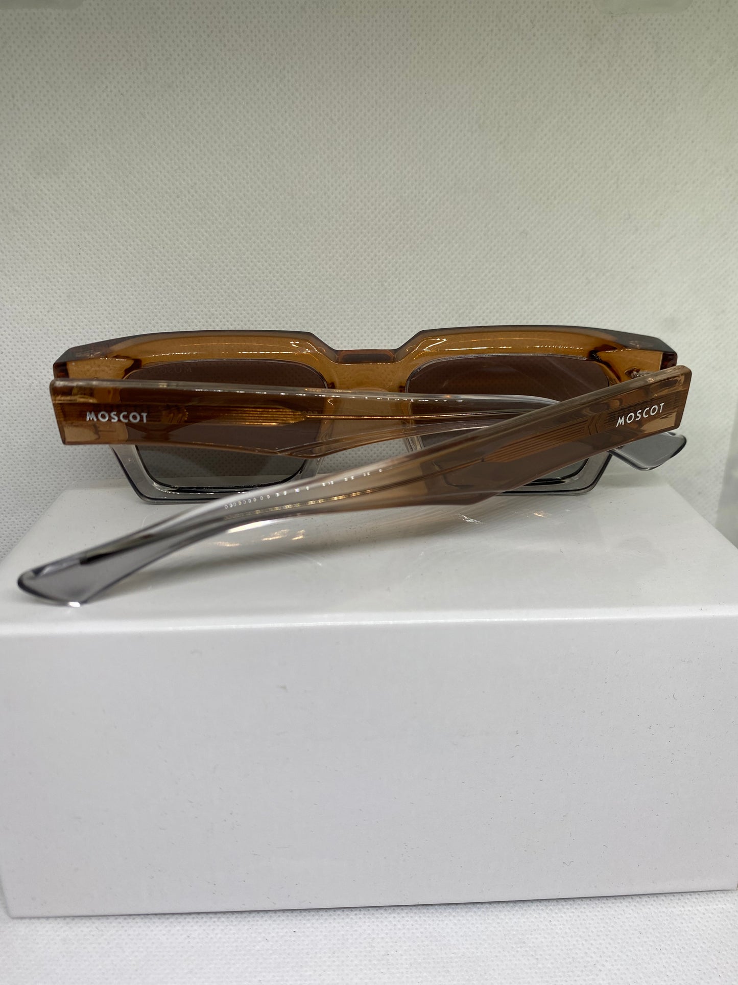 Moscot orange transparent polarise 52-19
