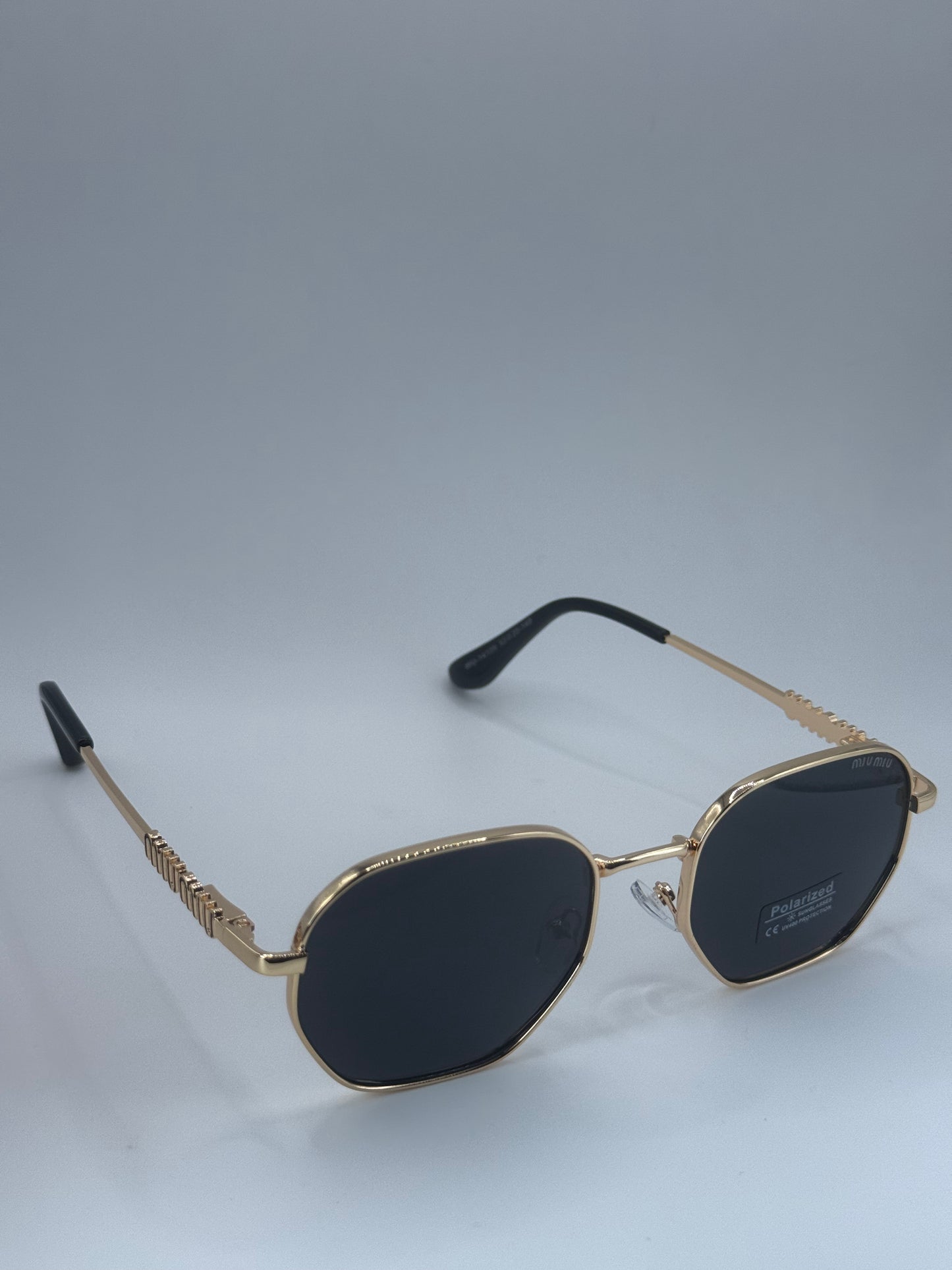 Miumiu noir UV