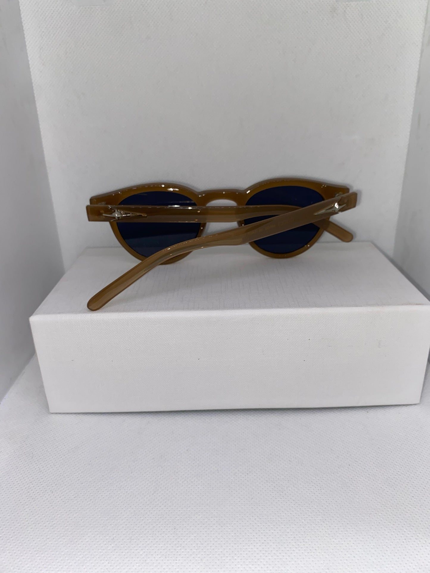 GUCCI marrron verre bleu