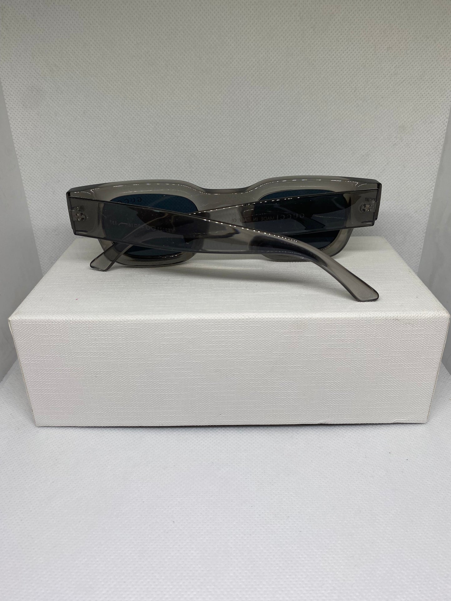 Gucci gris noir
