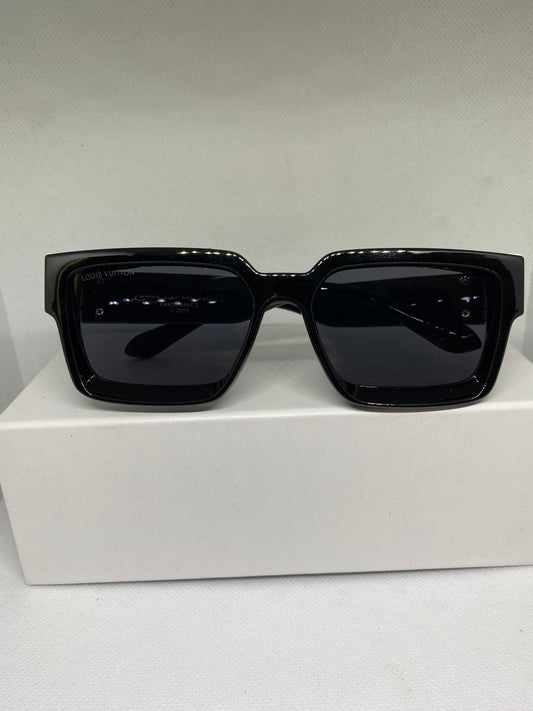 LV millionnaire noir blanc