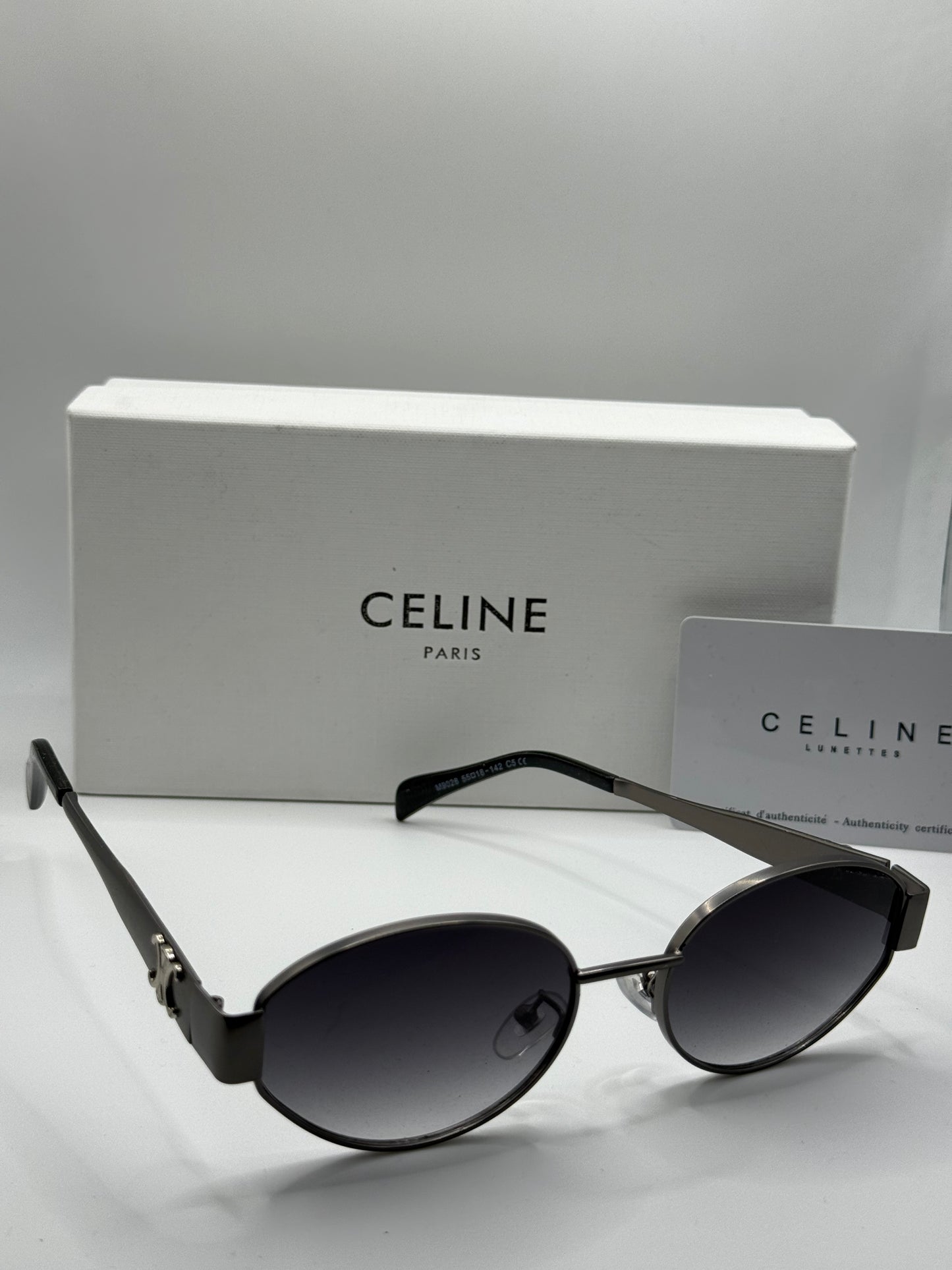 Céline M9028