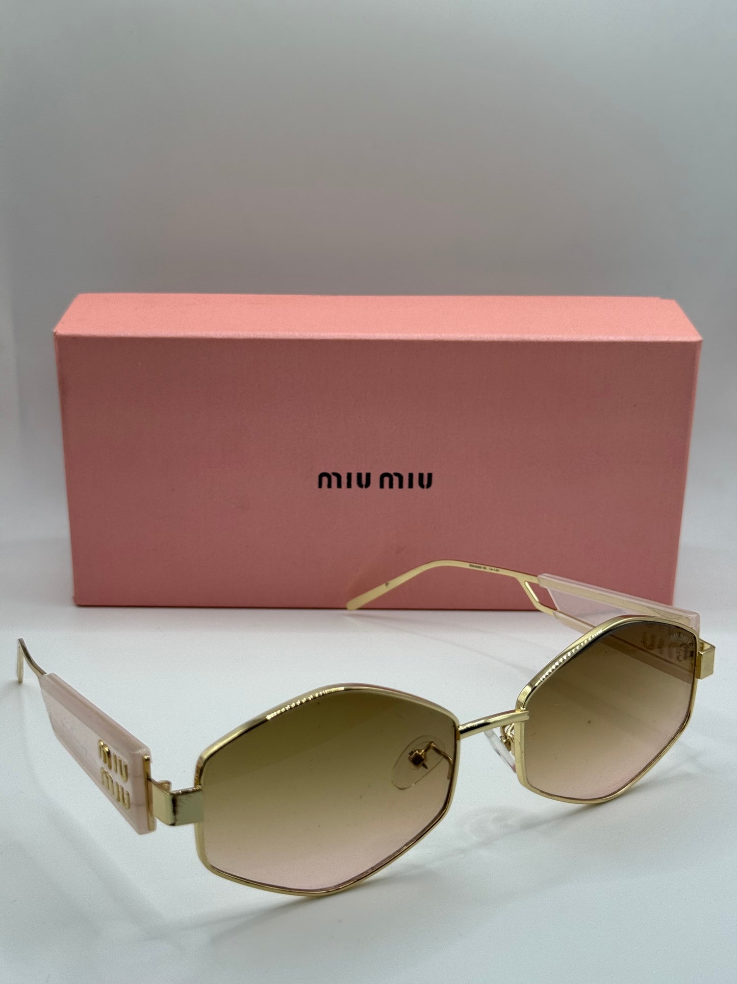 Miumiu WH4068