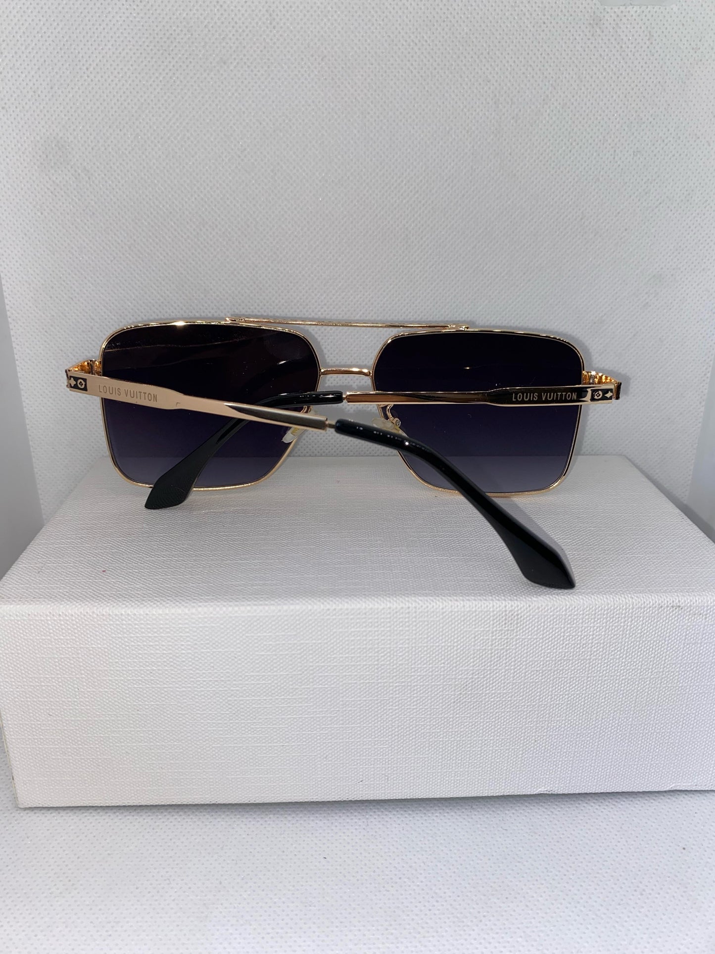 LOUIS VUITTON BLACK BIG SIZE
