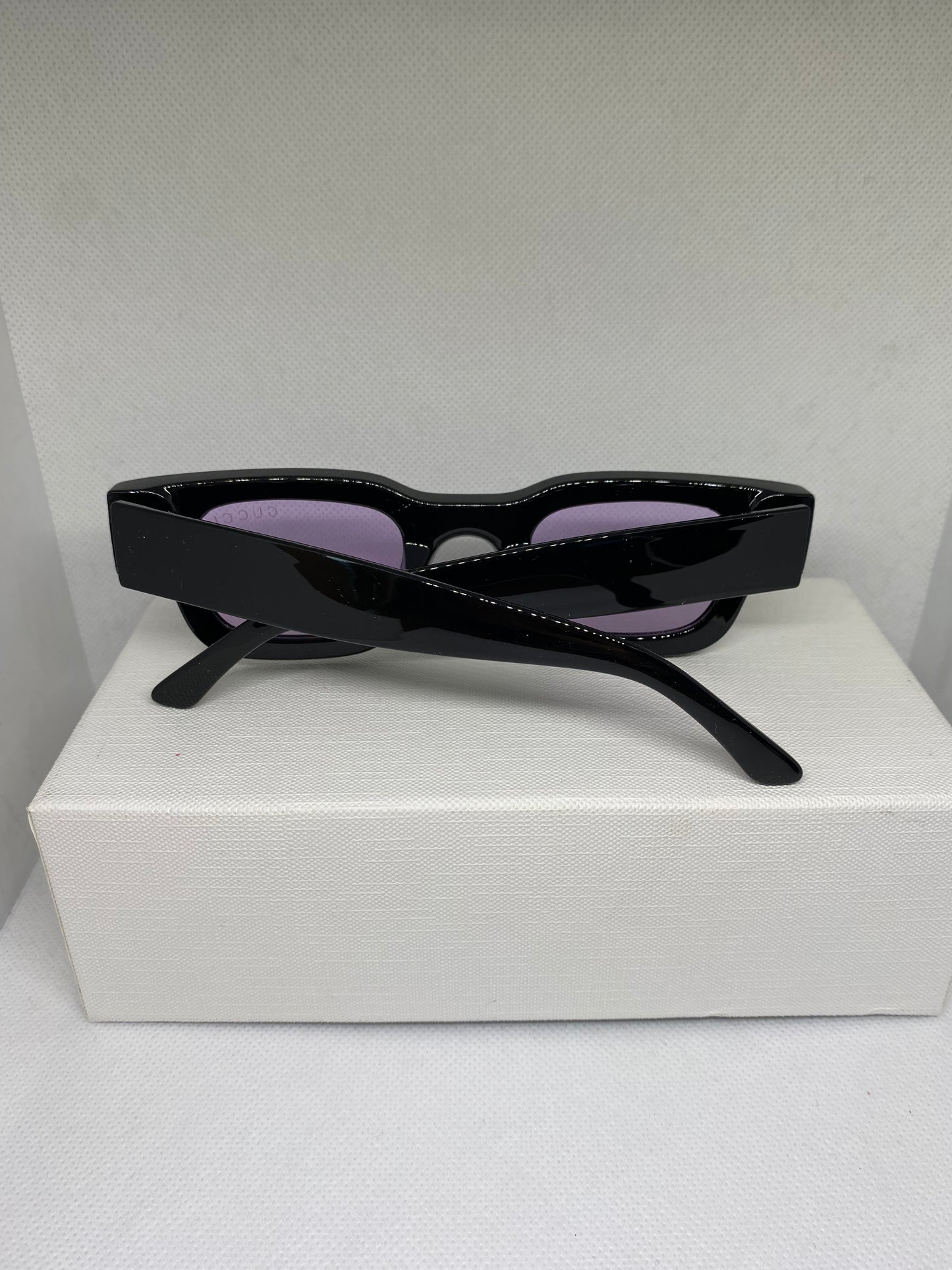 Gucci violet