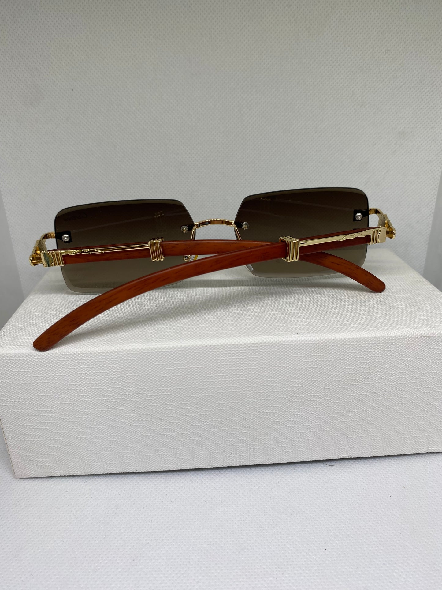 Cartier marron brique bois