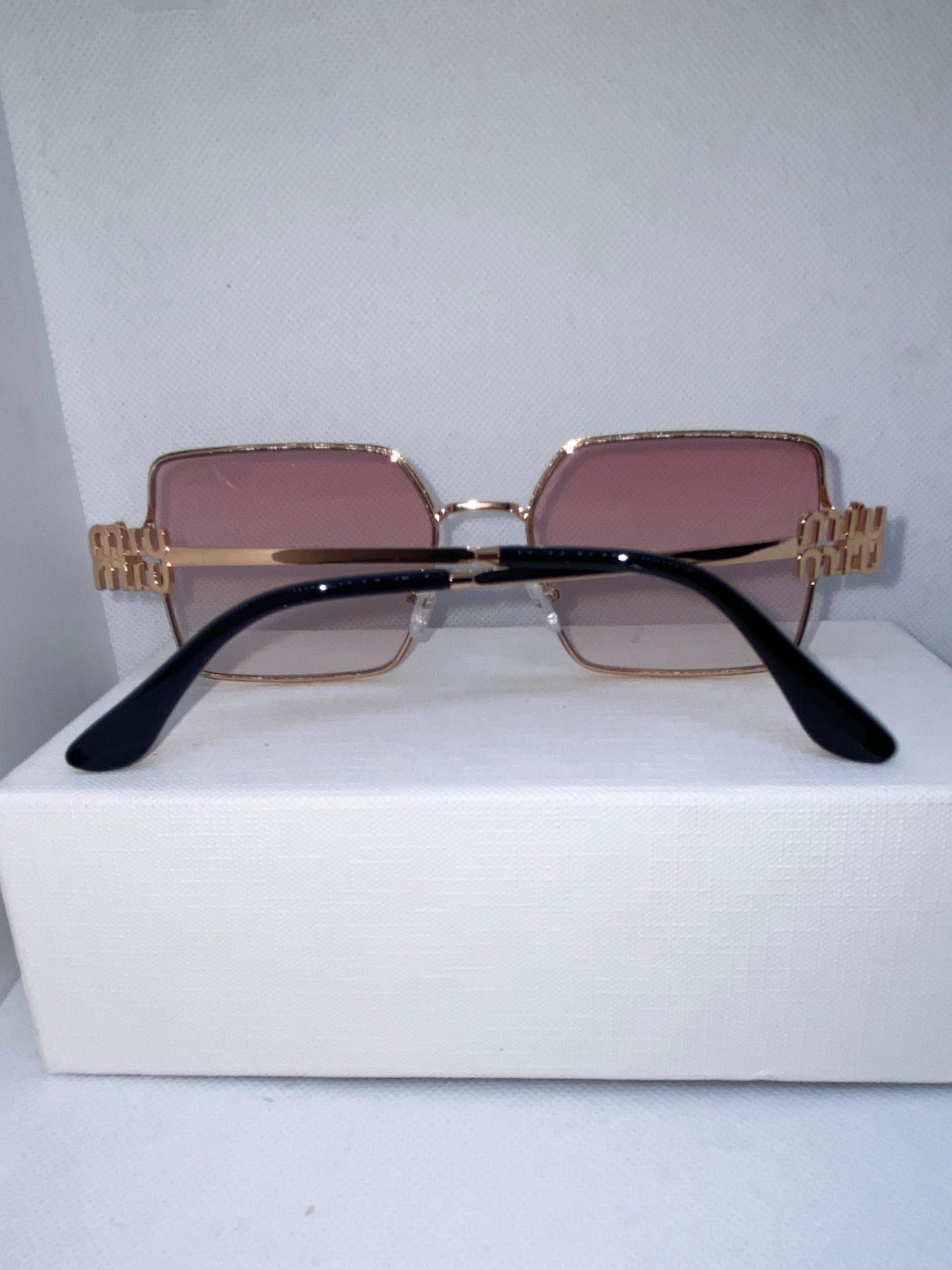 Miumiu rose dore grand cadre