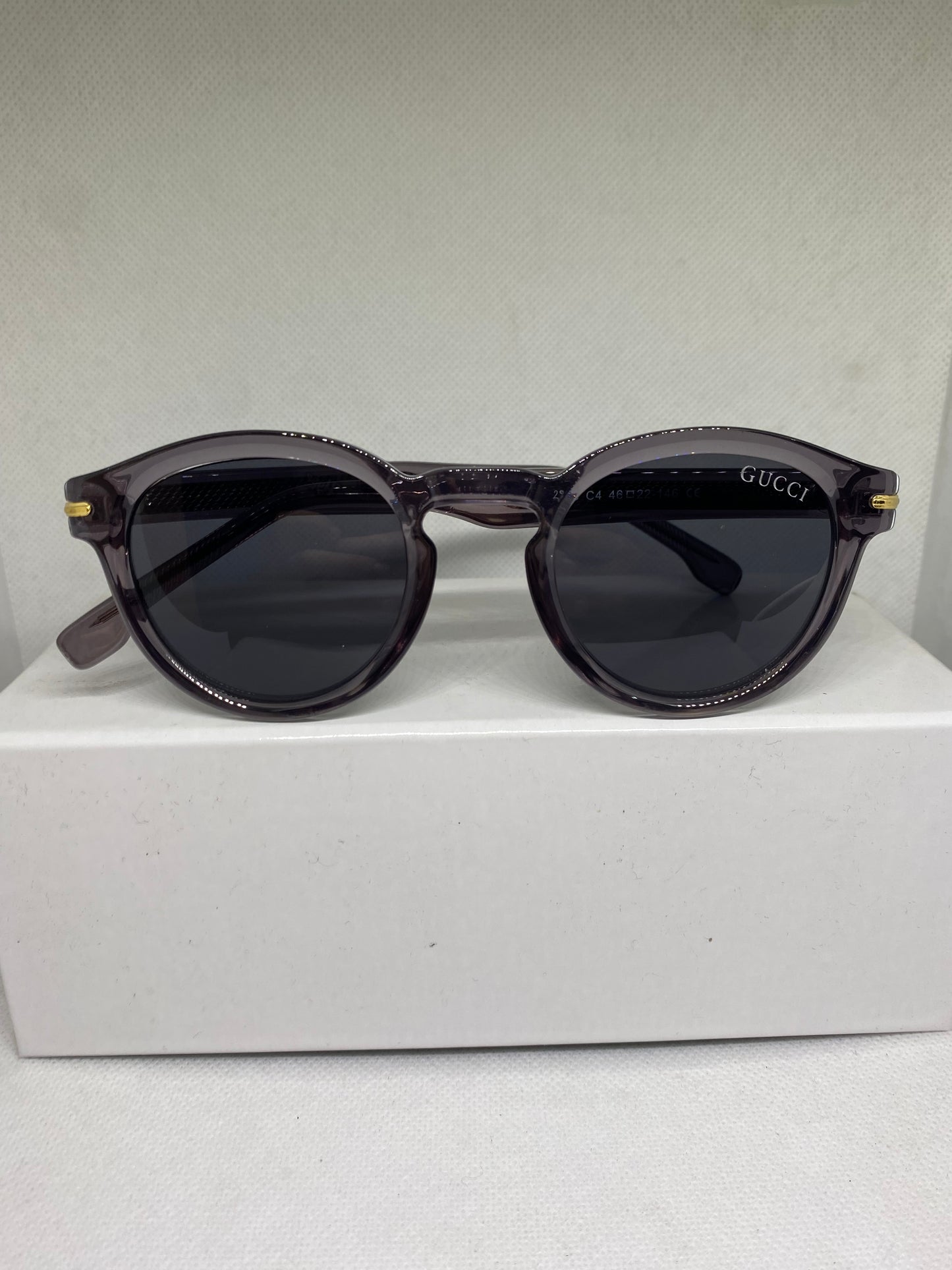 Gucci gris sombre
