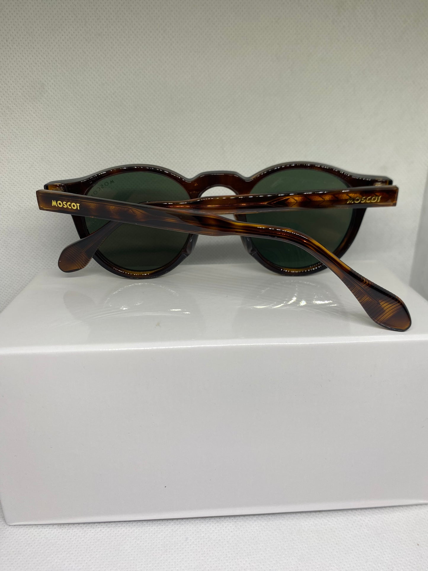 Moscot khezi jaguar polarisé