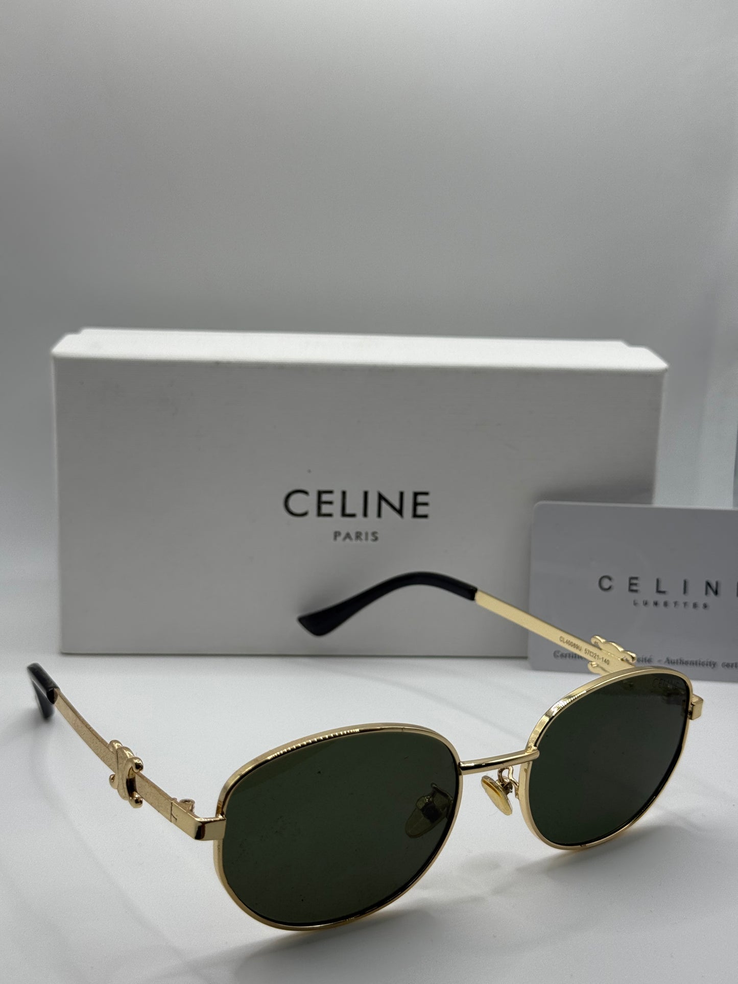 Céline CL40069U