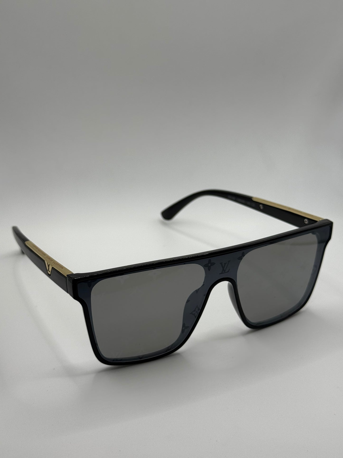 Louis Vuitton Z0168 noir