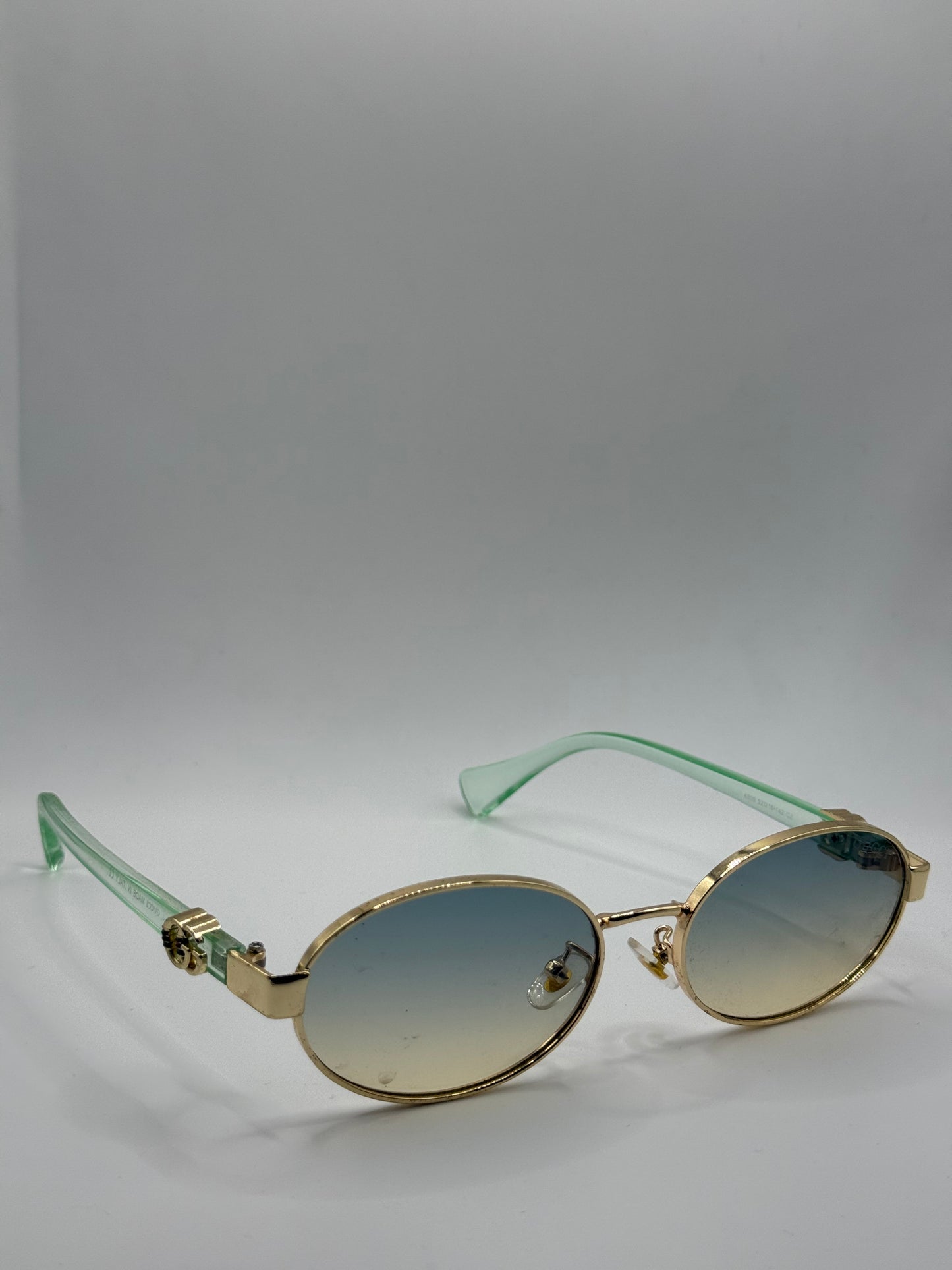 Gucci C469