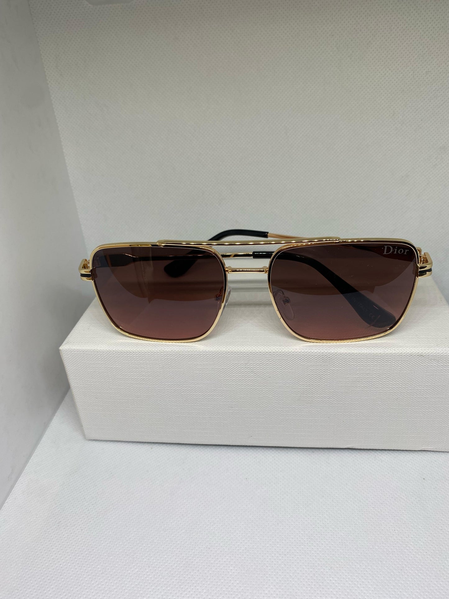 DIOR MARRON DORÉ