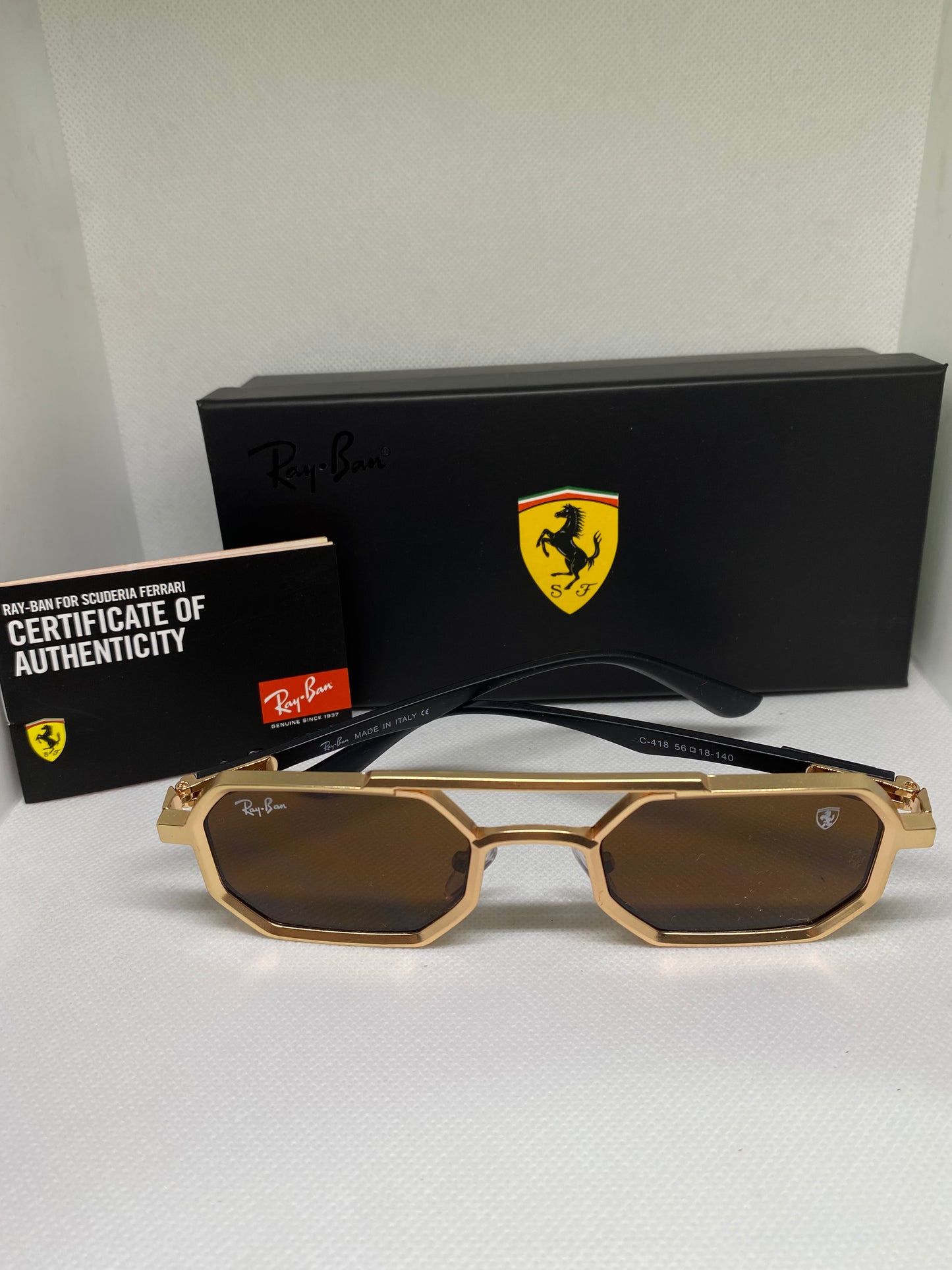 RAYBAN MARRON FERRARI