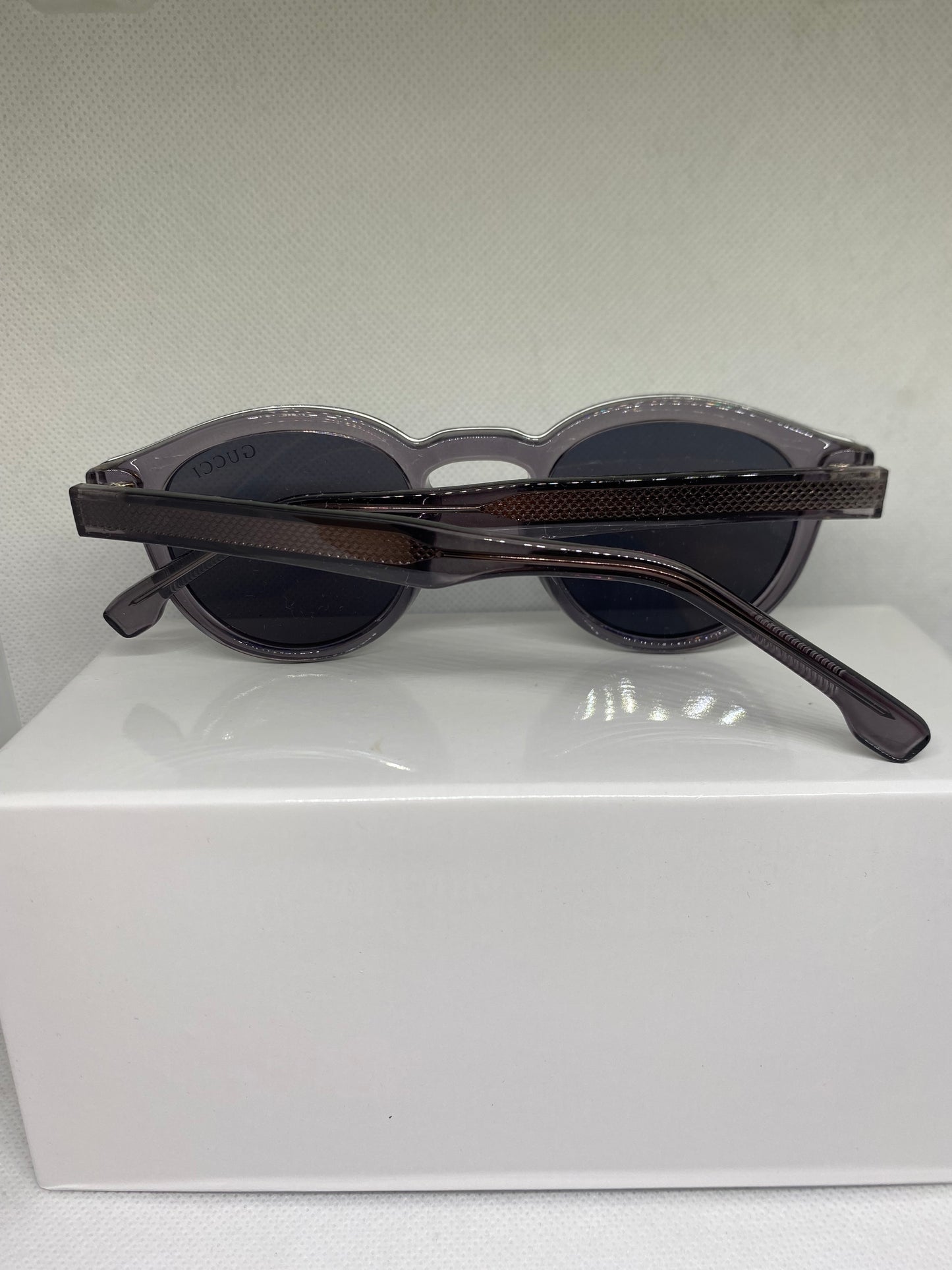 Gucci gris clair