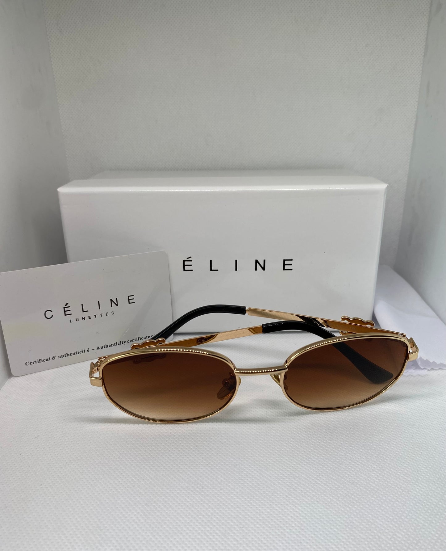 Céline marron dore fin