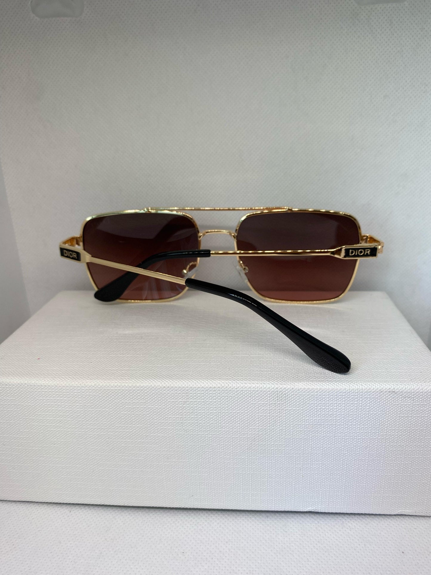 DIOR MARRON DORÉ