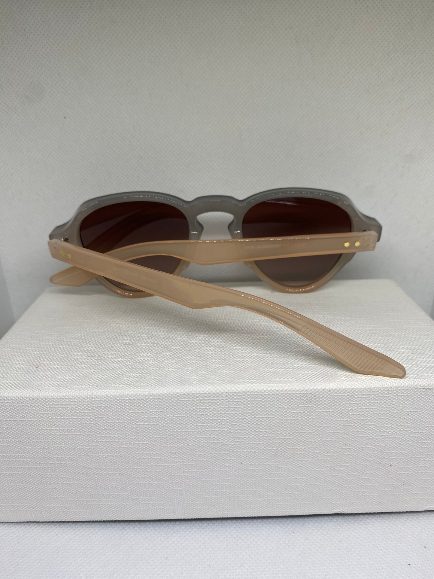 Moscot beige