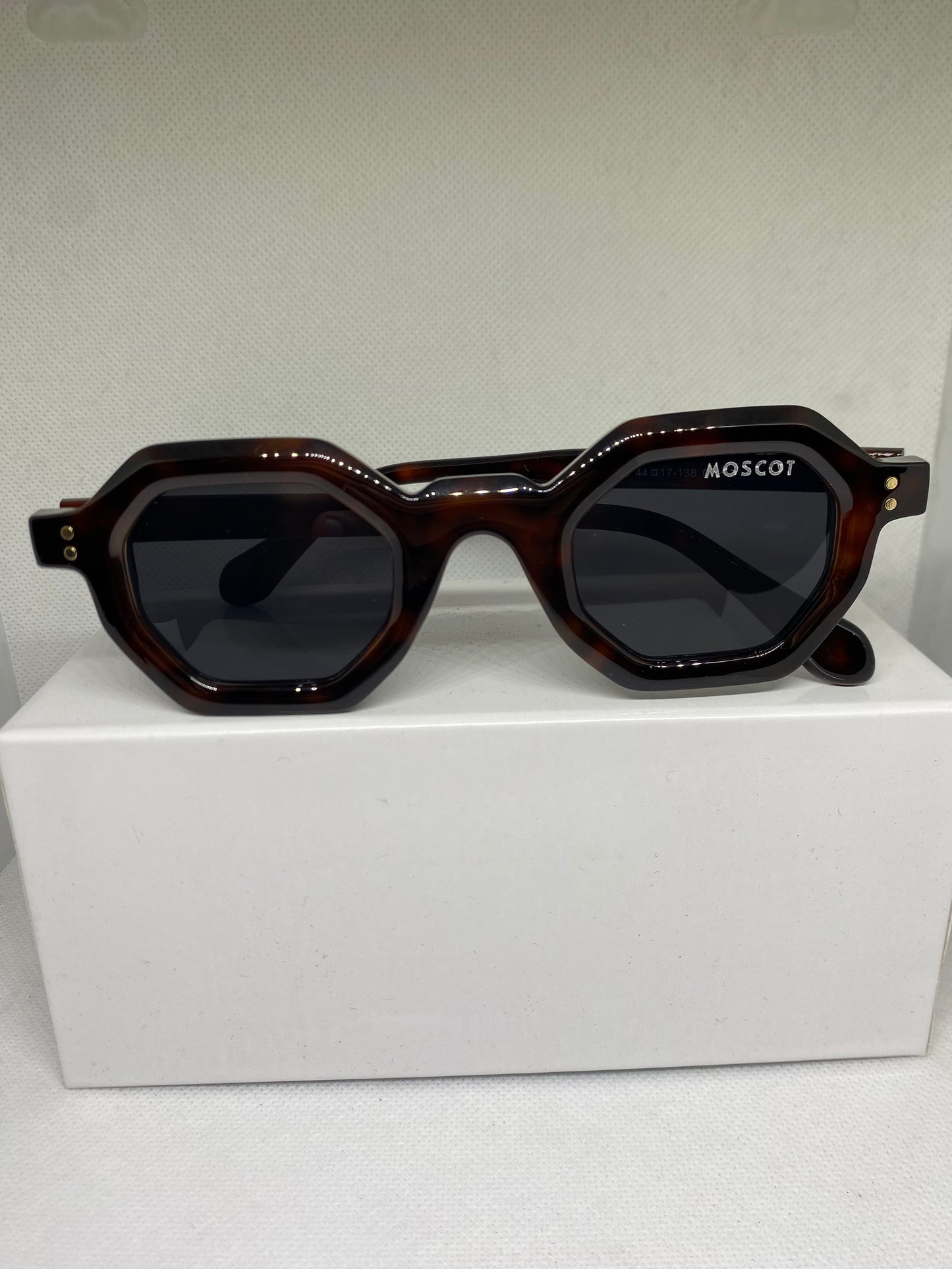 Moscot polaryse E5133